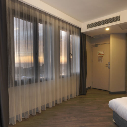 Çift Kişilik (Deniz Manzaralı)