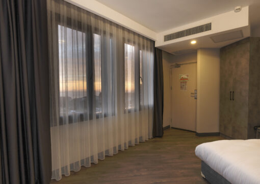 Çift Kişilik (Deniz Manzaralı)